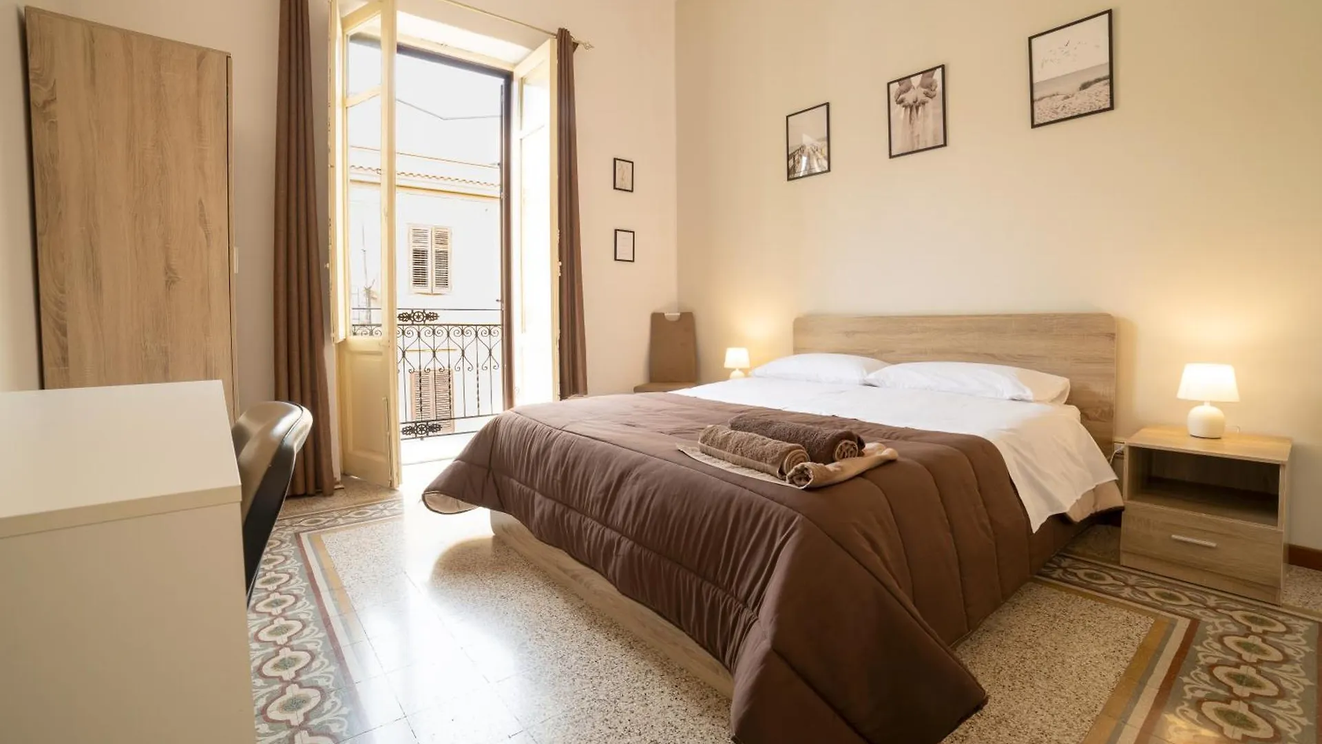 Apartament Centro Stazione Aeroporto Wi-Fi&Self Check-In Palermo