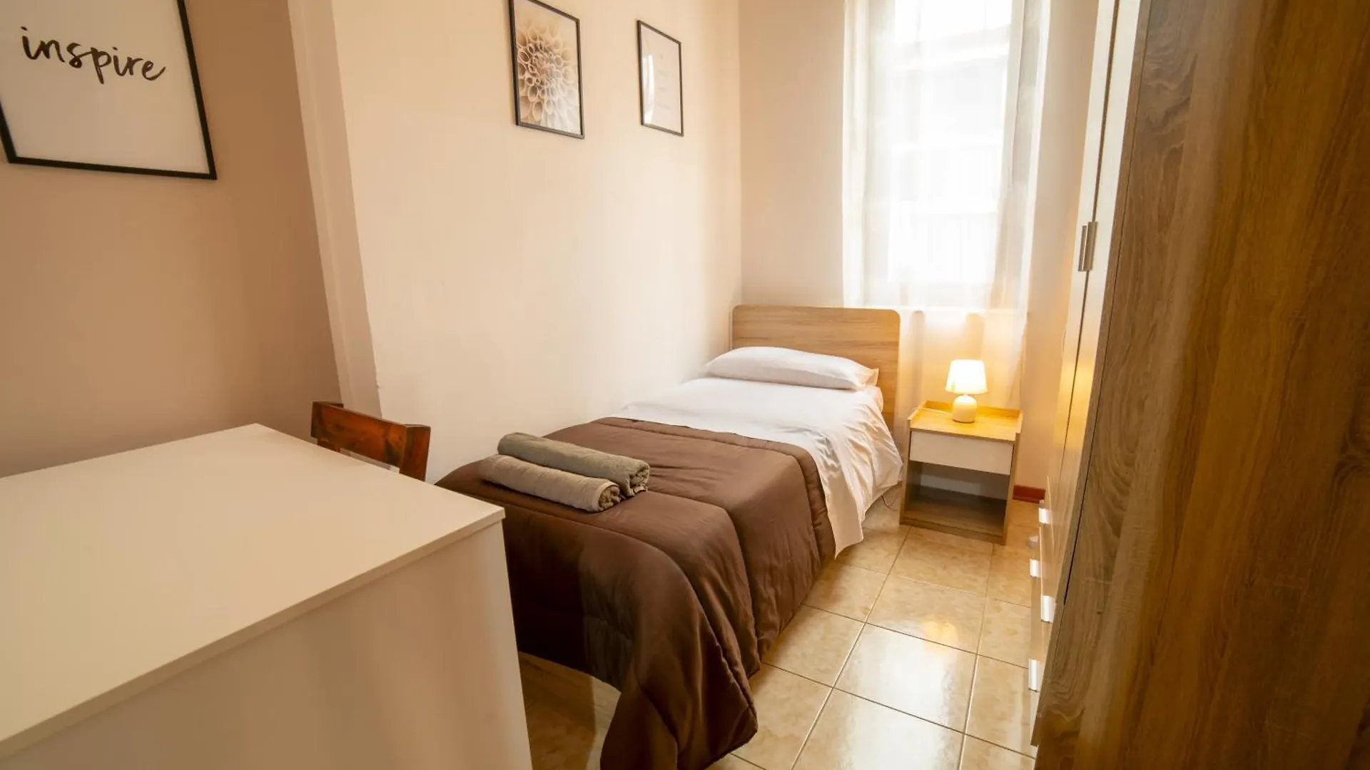 Apartament Centro Stazione Aeroporto Wi-Fi&Self Check-In Palermo